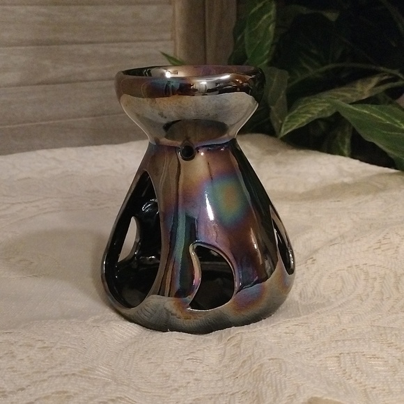 ⚜️ Irradescent Oil Warmer - Picture 3 of 9